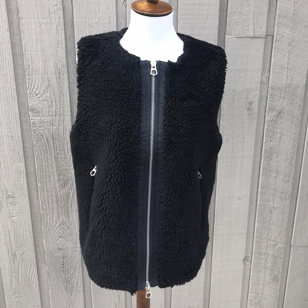 Madewell Black Fur Fuzzy Zipper Vest